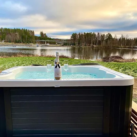 Σπίτι διακοπών Glass Igloos By The Water - Lasisviitit *