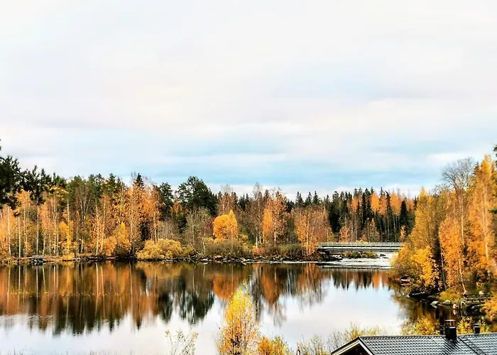 Glass Igloos By The Water - Lasisviitit *